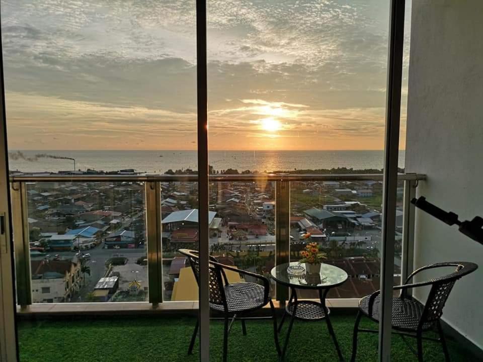 Sekinchan Seaview Homestay 7 High View Luaran gambar